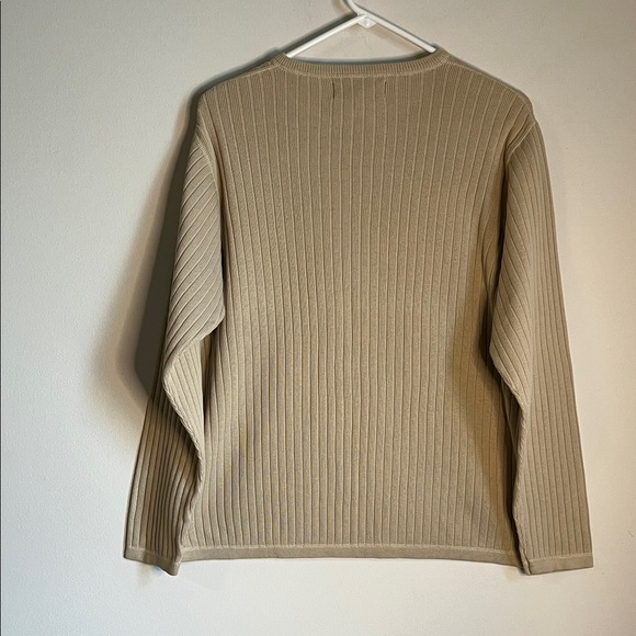 Banana Republic Men's Tan Crewneck Sweater - Picture 3 of 3